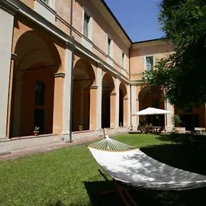 Student's Della Ghiara Hostal